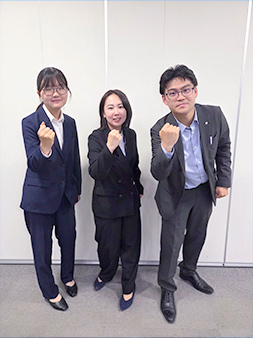 南日本新聞新米記者チームチームの写真