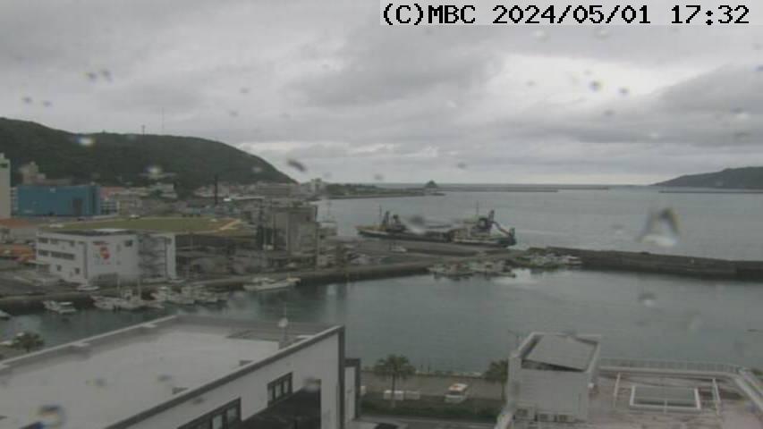 奄美大島の海ライブカメラ｢名瀬港｣のライブ画像